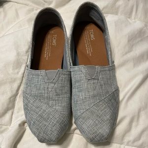 Blue/grey size 8 toms
